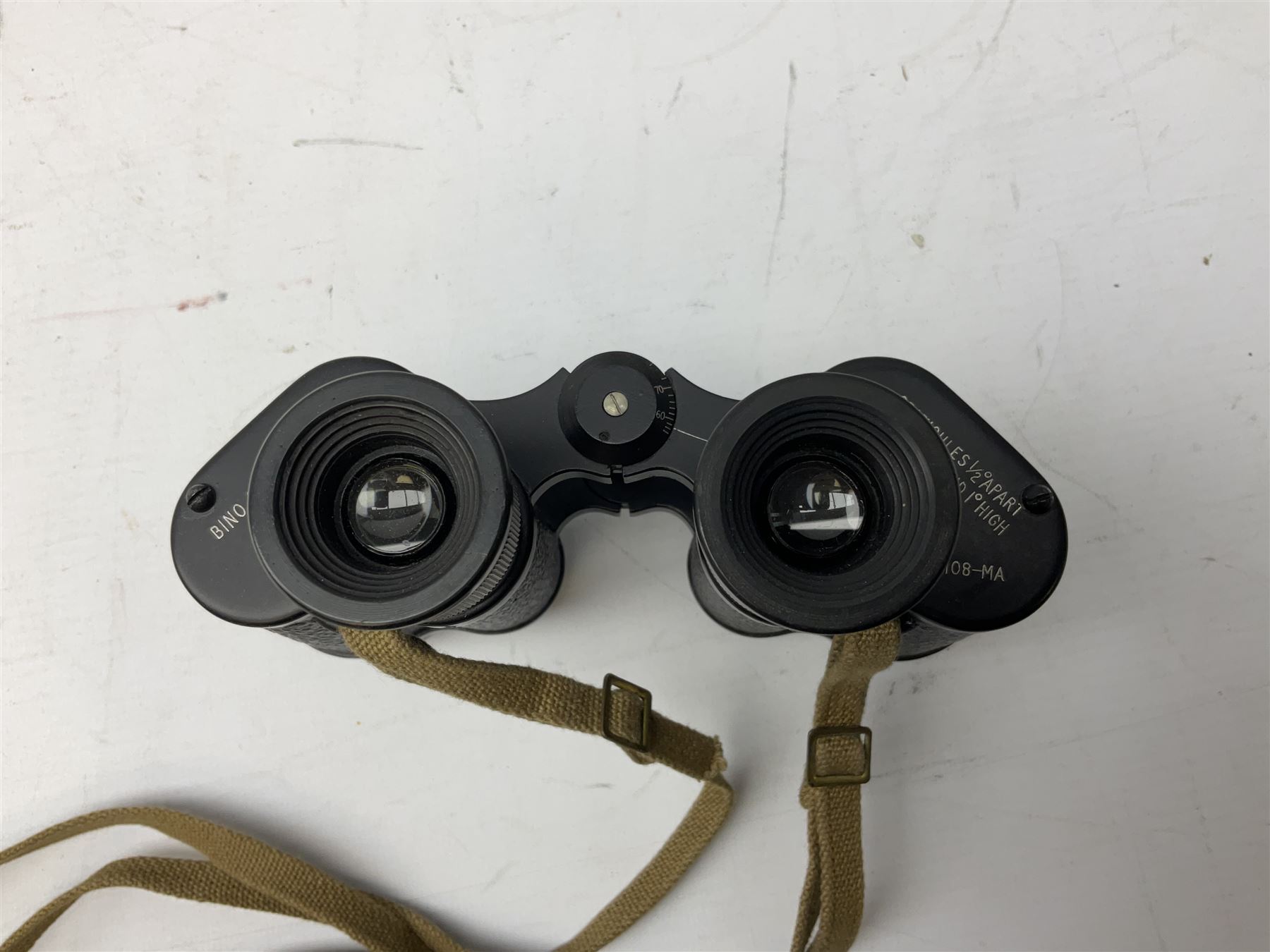 Pair of WWII 1943 Kershaw Bino. Prism No.2 MKII x6 binoculars, No. 190671, in canvas case