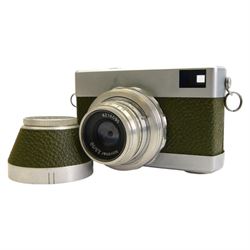 German Werra camera, with Novonar 3.5/50 lens, in box with instructions
