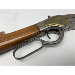 Replica Winchester rifle, L105cm