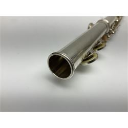 Yamaha 211, silver plated three-piece flute, serial no.844200; in fitted case with cleaning rod