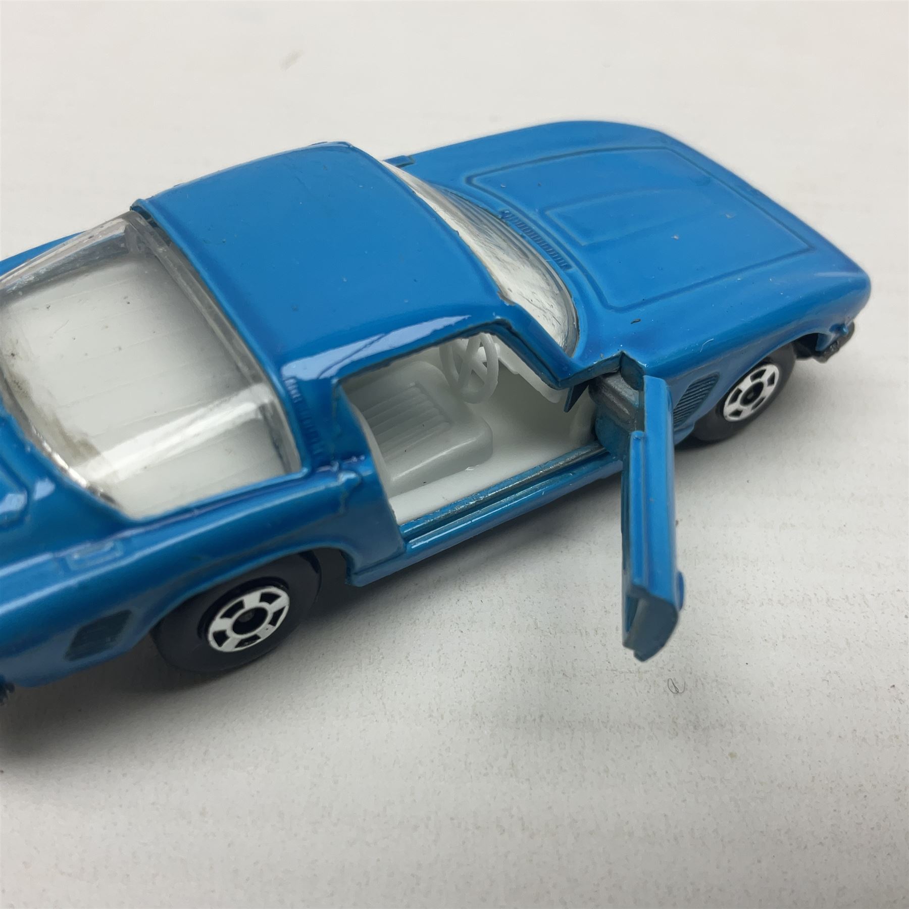 Matchbox 1-75 Series 'Superfast' ex-shop stock - eight models comprising 9e AMX Javelin, 13e Baja Buggy, 14d Iso Grifo, 19e Road Dragster, 22d Freeman Intercity Commuter, 23e Volkswagen Camper, 27e Lamborghini Countach and 29d Racing Mini; all boxed (8)