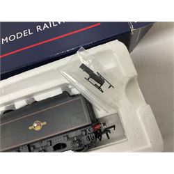 Bachmann ‘00’ gauge - three DCC ready locomotives comprising 32577 Ivatt Class 4 Mogul 2-6-0 locomotive no.43160 in BR black; 32828 Ivatt Class 2 2-6-0 locomotive no.46520 in BR green; 32951 Standard Class 4MT 2-6-0 locomotive no.76066 in BR black; in original boxes (3) 