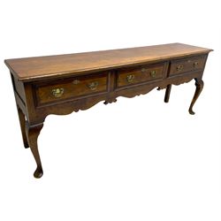 Georgian design oak dresser base, moulded rectangular top over three drawers with moulded fronts and mahogany bandings, shaped apron on cabriole front supports