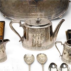 Quantity of Kings pattern plated cutlery, Walker & Hall plated three piece tea set, three silver handles knives etc