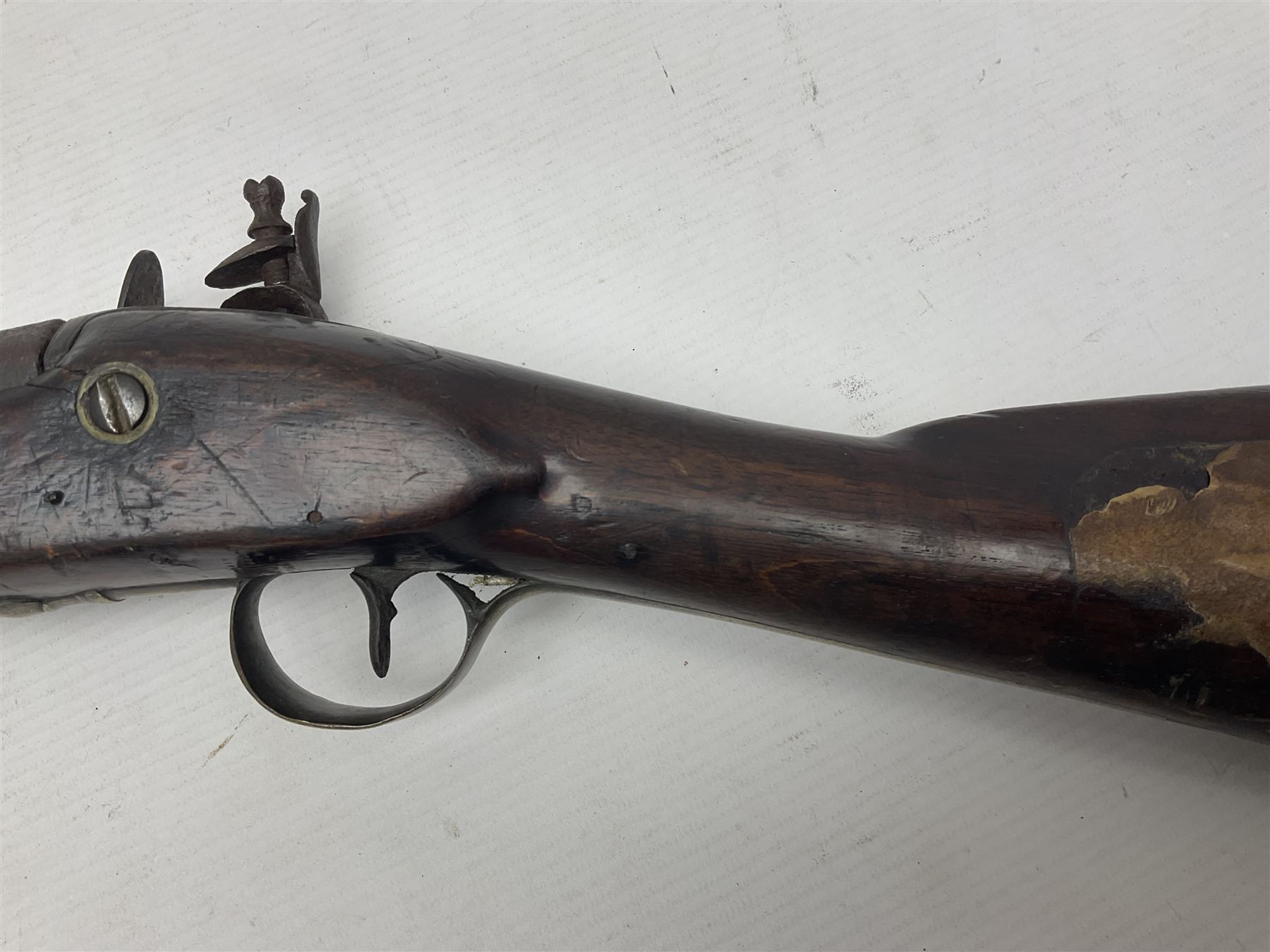Early 19th century flintlock single barrel sporting gun by Johnston, approximately 14-bore, with 94cm(37