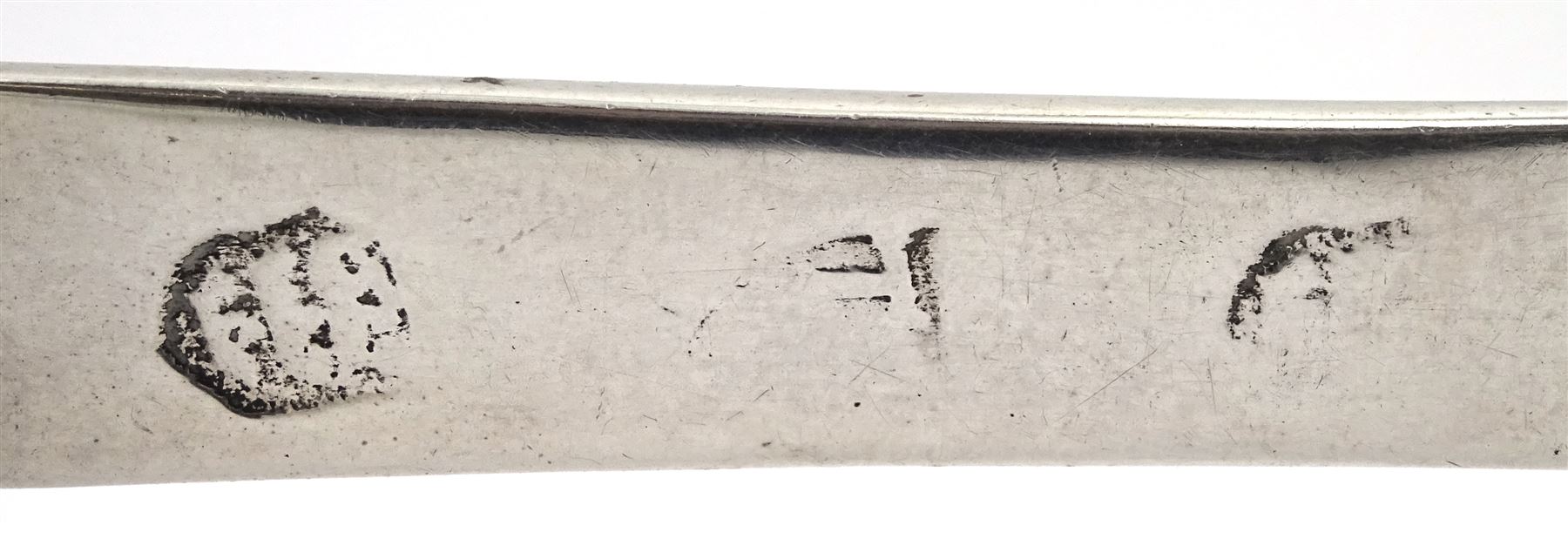 William & Mary silver Trefid spoon with rattail bowl, bottom stuck, hallmarked Thomas Hebden, Hull, circa 1689, L18.7cm, approximate weight 1.28 ozt (40 grams)