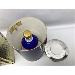 John Haig & Co Dimple Scotch whisky, 26 2/3 fl oz, 70% proof, one bottle and Bells Princess Beatrice whisky in original box, 75cl, 43% vol, one bottle (2)