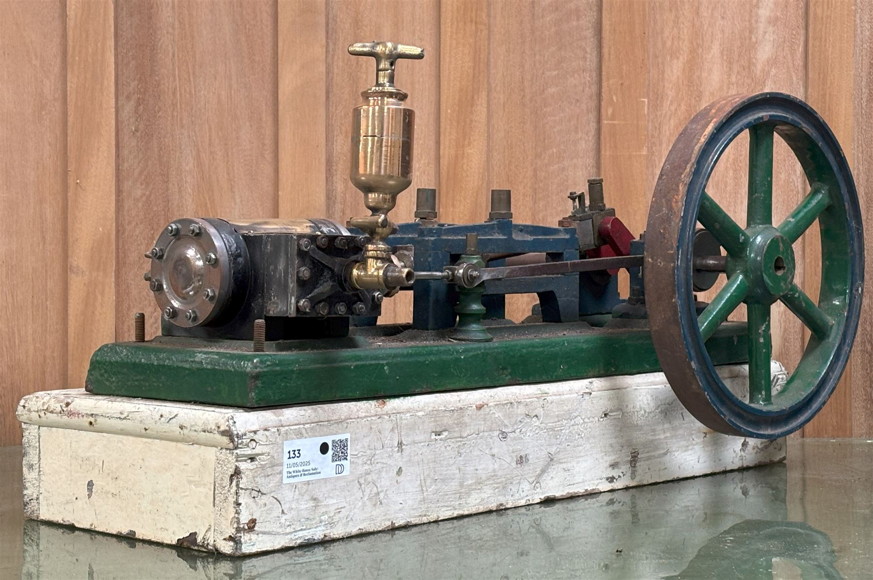 Victorian small full sized steam workshop engine, fly wheel diameter 30cm, overall length 72cm. Turns over freely, some bolts missing.  - COLLECTION BY APPOINTMENT FROM: The White House, Thirsk Road, Easingwold, York, YO61 3NF - CALL 01723 507111 TO ARRANGE
