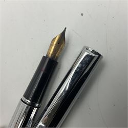 Four fountain, including Jackdaw self filling pen, Stephens Leverfil no106 etc, two with 18ct gold nibs and two with 14ct gold nibs