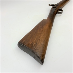 19th century percussion fowling gun, the walnut stock with chequered fore-end, chased trigger guard and action marked Heard Devonport, 94cm barrel inscribed William Smith Murcott with under barrel ram rod 137cm overall