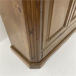 Waxed pine rostrum lectern
