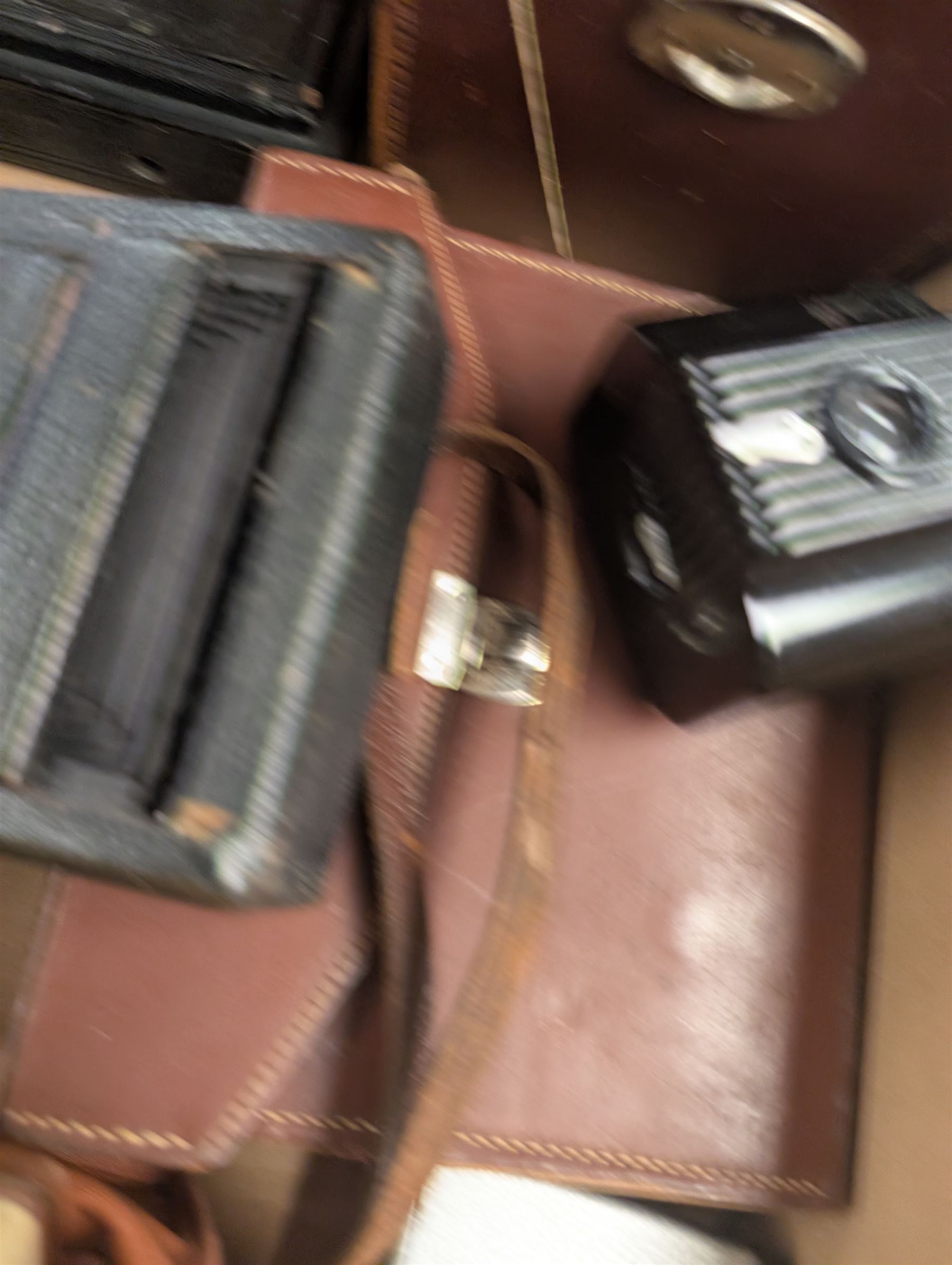 Zeiss Ikon Onita plate camera, Baby Brownie, Kodak Eastman Brownie Reflex, Kodak Brownie Flash IV, Kodak Popular Brownie and other cameras