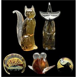 Murano glass cat and figure ina hat, tog