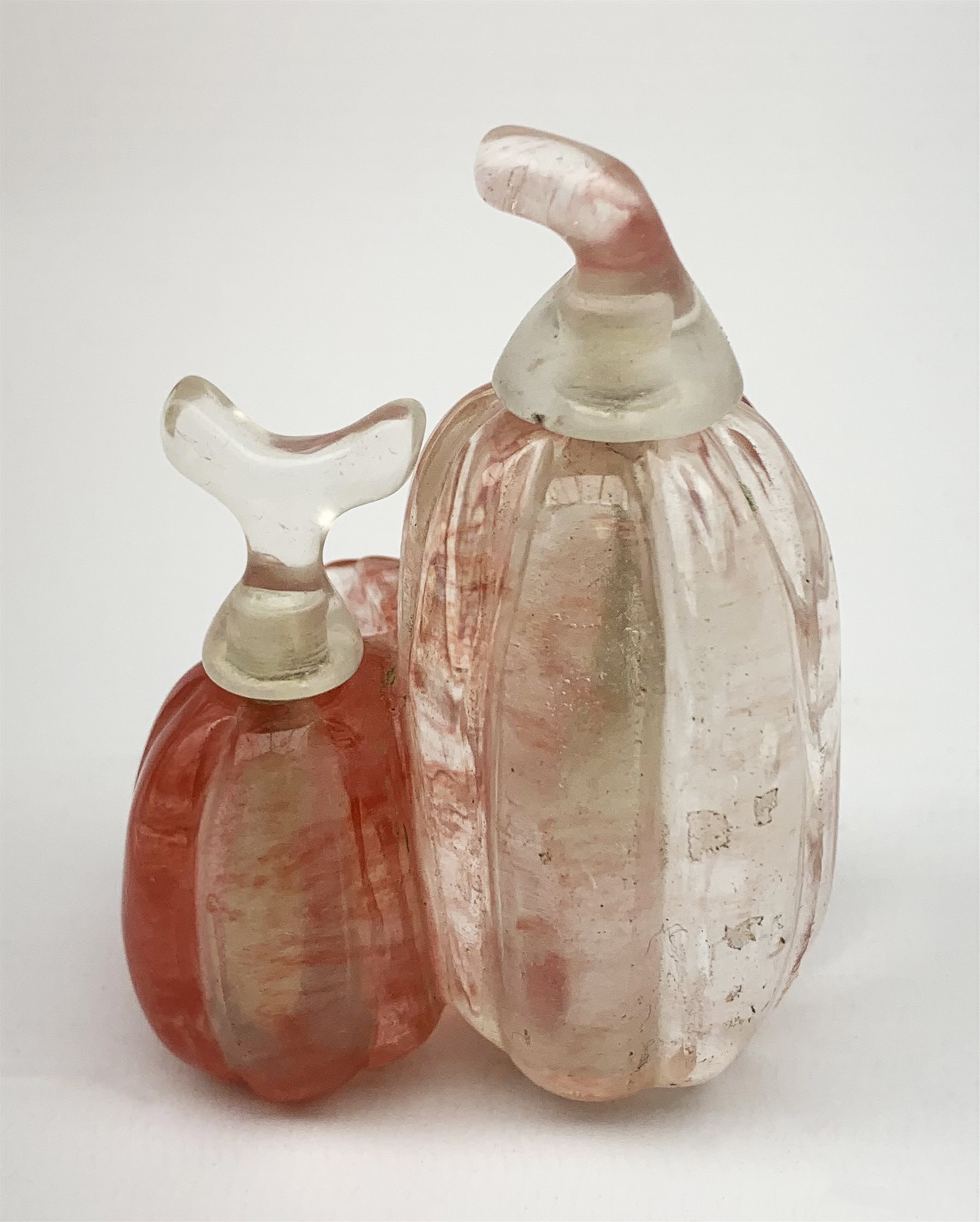 A Chinese rock crystal snuff bottle, modelled as two gourds, H7.5cm. 