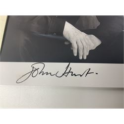 Collection of autographs, to include Mia Farrow, Rowan Atkinson, Tom Kite, Corey Pavin, Craig Stadler, Vladimir Ashkenazy etc 