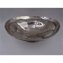 Early 20th century silver pedestal bowl, of oval form, the part faceted bowl with later personal engraving to the centre, upon oval foot, hallmarked Thomas Edward Atkins, Birmingham 1915, H11.2cm