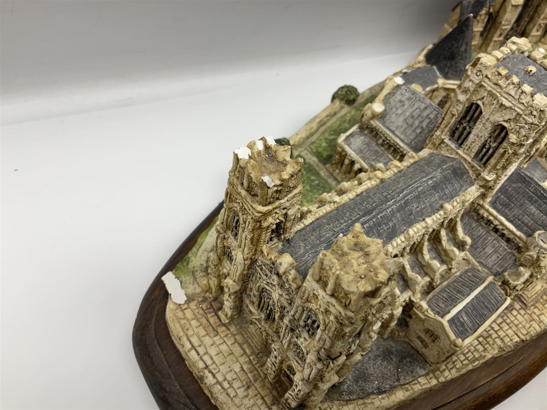 Sixteen Lilliput Lanes,to include, York Minster, St Patrick's Church, Convent in the Wood, St Stephens Church etc, tallest H16cm 