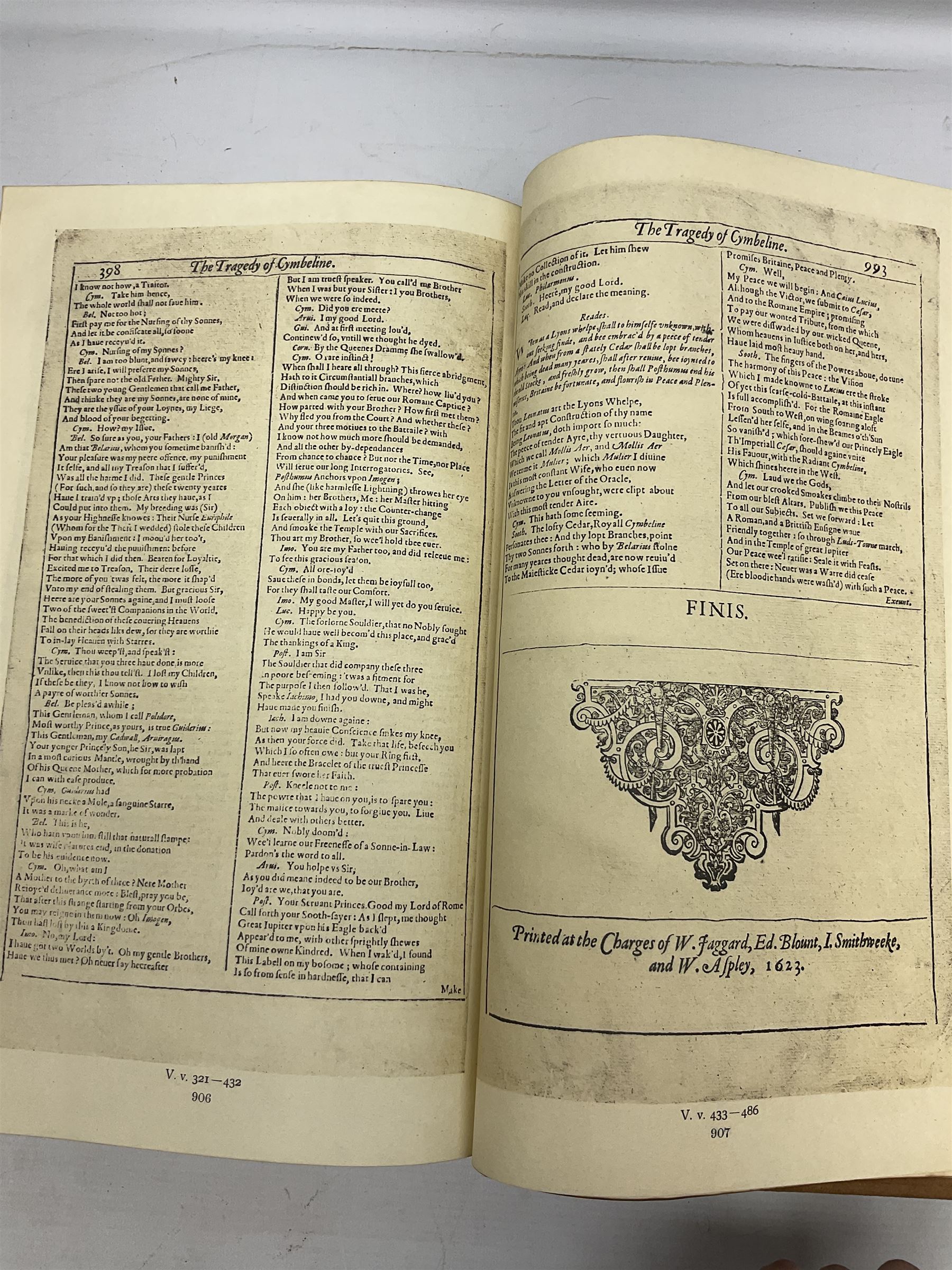 Shakespeare (William), Shakespeares Comedies, Histories, & Tragedies, 364/1000 signed by Sidney Lee, original ful reversed calf and ties, folio, Oxford, Clarendon Press, 1902