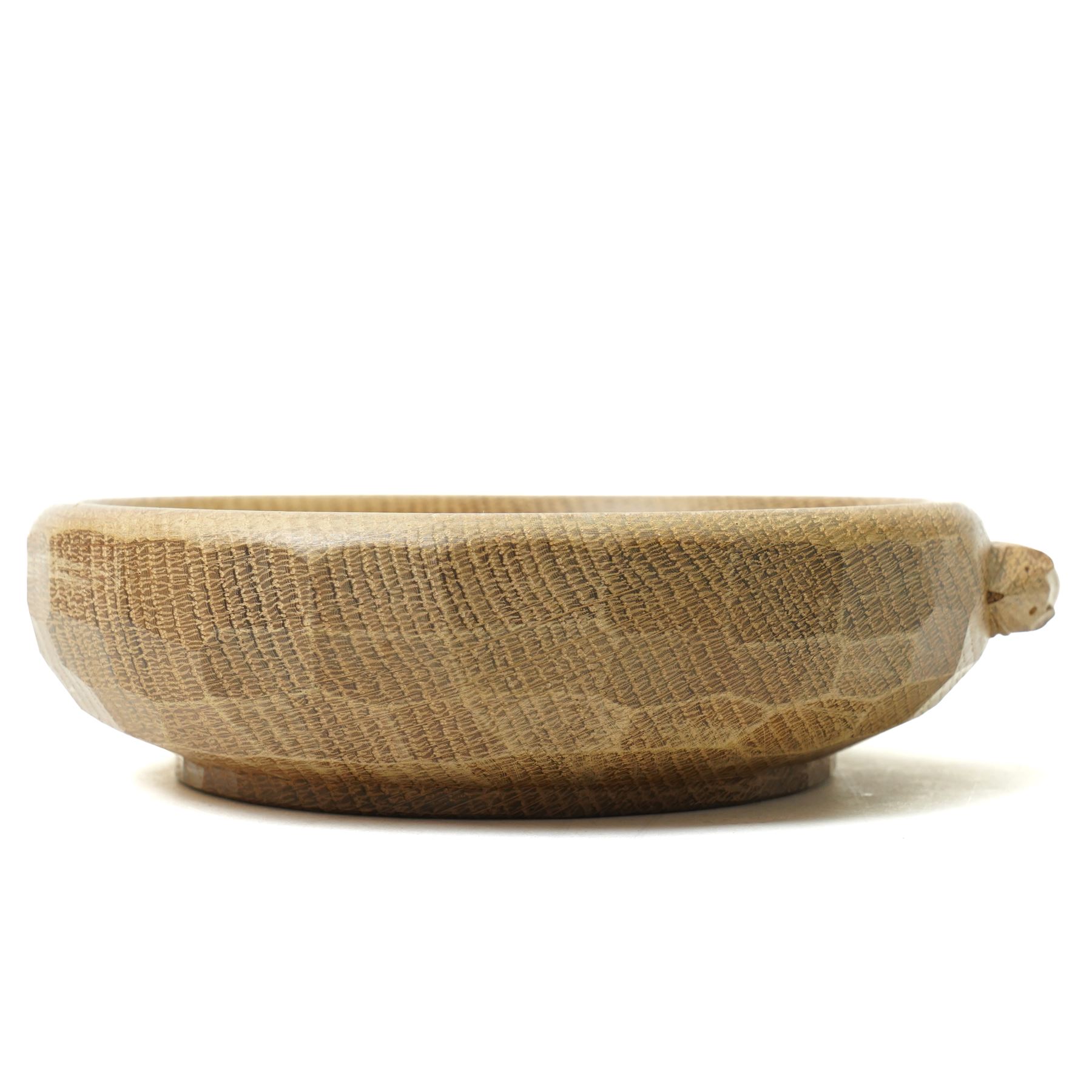 Mouseman - adzed oak nut bowl with carved mouse signature by the workshop of Robert Thompson D15cm
