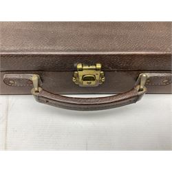 Gunmark leather covered double barrel shotgun case, the baize lined fitted interior to take 77cm barrels L80cm