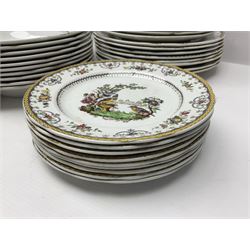 Copeland Spode Chelsea pattern part dinner service, to include seventeen dinner plates, eight side plates, Fifteen soup bowls in two sizes, meat platter etc (53)