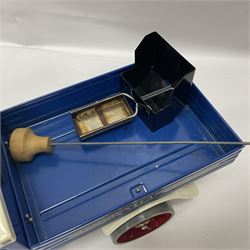 Mamod SW1 ‘Steam Wagon’ live steam, in blue and red