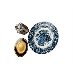 Delft charger, together with Delft cover