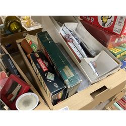 Large quantity of games to include cribbage boards, Cluedo, Monopoly, Royal Ludo, jigsaws other boxed games, etc