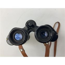 Pair of 8x40 Nikko Stirling binoculars, no. 56729, in case