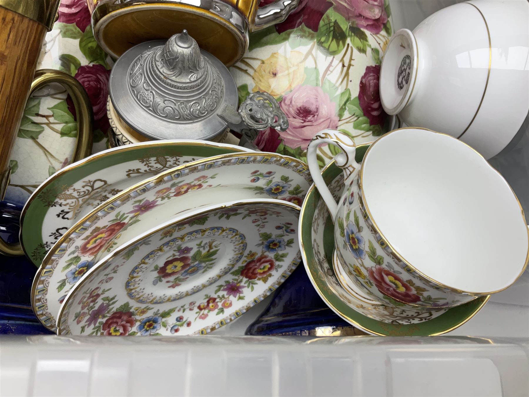 Large collection of ceramics, to include Regal ceramics eggs, Grafton tea trio, Lurpak toast rack, butter dish and egg cups, etc in three boxes 