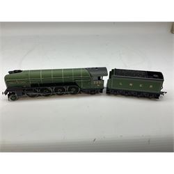 Hornby '00' gauge - Class P2 2-8-2 locomotive 'Cock O' The North' no. 2001, Class A4 4-6-2 locomotive 'Woodcock' no. 4493, Class A4 4-6-2 locomotive 'Golden Eagle' no. 60023 and Merchant Navy Class (Original) 4-6-2 locomotive 'Channel Packet' no. 21C1, all DCC ready (4)