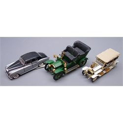  Franklin Mint - three large scale die-cast models of Rolls-Royce cars comprising 1905 10HP, 1911 Tourer and 1955 Silver Cloud, all in polystyrene boxes with certificate and paperwork, two in delivery boxes  