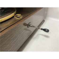 His Master's Voice Lumiere Gramophone, model no. 460 c1925, oak cased table top model with 12