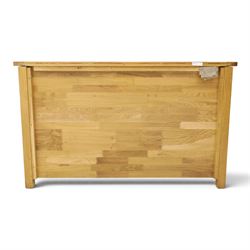 Contemporary light oak chest, rectangular top fitted with three short over four long drawers, on square feet