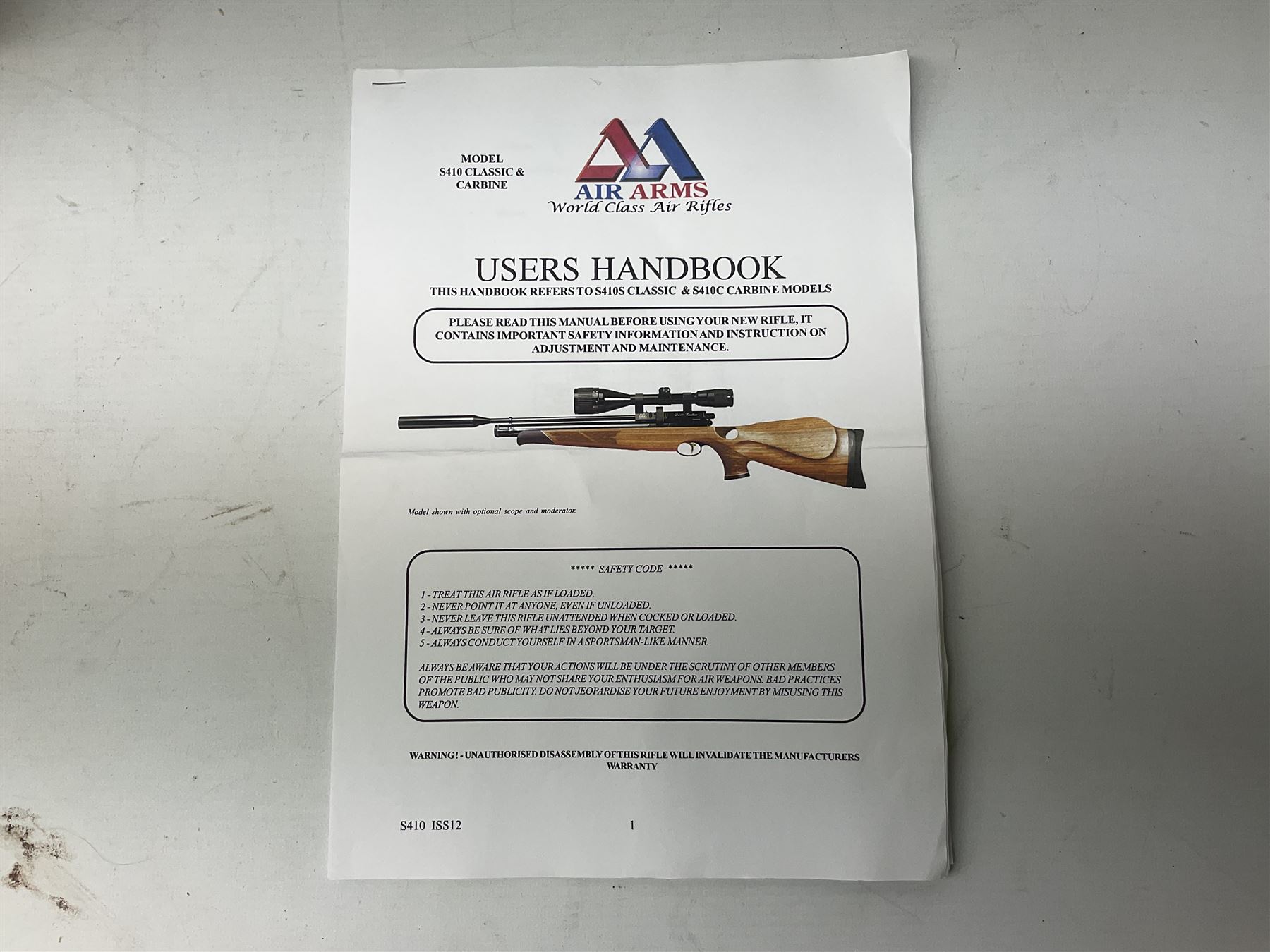 Air Arms Model S410F Classic .177 multi-shot compressed air rifle with bolt action, underside pressure gauge, chequered pistol grip, moderator and Hawke Sport HD 3-9x50 scope L112cm; in Anglo Arms camouflage sleeve with spares, tool kit, magazine and instruction manual