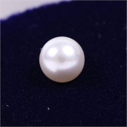 Pair of 9ct gold pearl stud earrings, boxed