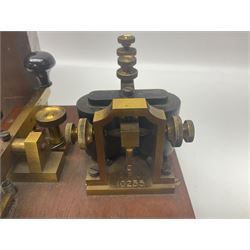 GPO telegraph morse code machine, marked GPO 10235 and Baseboard.S.C.MKII, in wooden carry case, case H16cm, L26cm 