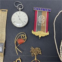 Gold jewellery, including 9ct gold bracelet and single hoop earring, Omega Deville watch face, two silver gilt rings, a collection of costume jewellery and other collectables