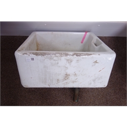  Twyfords Herculex Victorian toilet (W38cm, H41cm, D65cm) with mahogany seat, raised cistern and a small Belfast sink (3)  