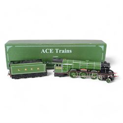ACE Trains 0 gauge E/6 LNER A3 Class 4-6-2 locomotive 'Flying Scotsman' no. 4472, with tender, in LNER green livery, boxed with instructions
