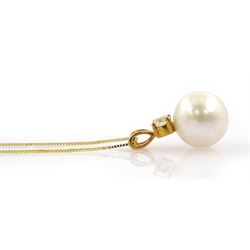 9ct gold cultured pearl and round brilliant cut diamond pendant necklace