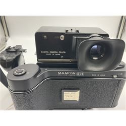 Mamiya Universal camera body, serial no. A87210, with 'Mamiya - Sekor P 1:4.7 f=127mm' lens, serial no. 31476 and Mamiya 6x9 roll film adapter