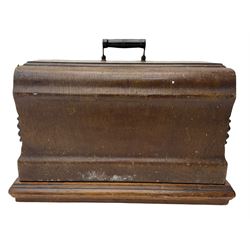 Singer treadle sewing machine and table top sewing machine (2)