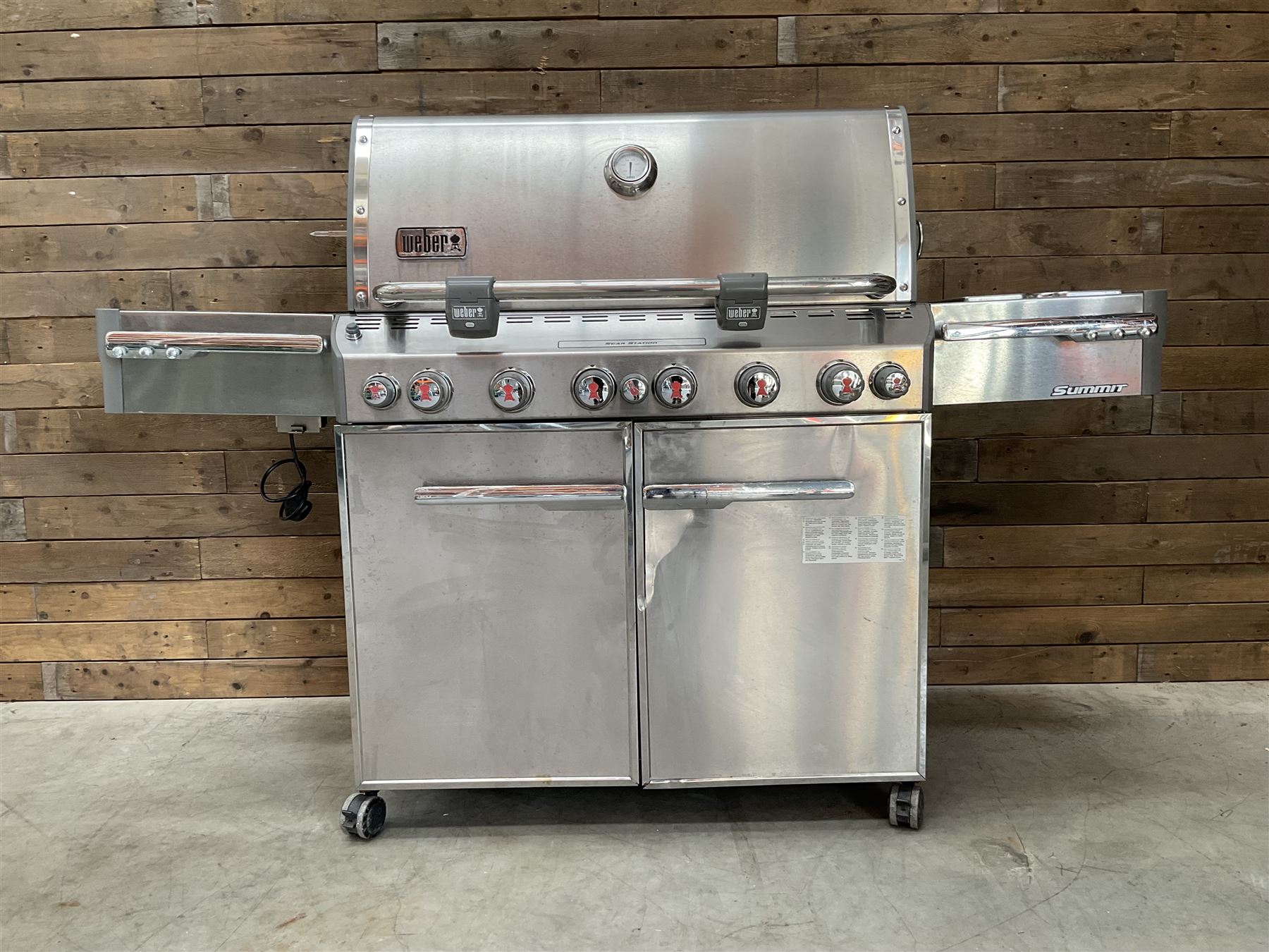 BBQ - Weber Summit stainless gas barbeque,, with cover