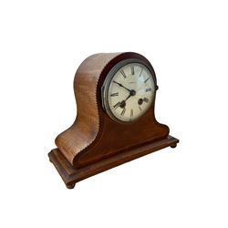 German Edwardian 8-day mahogany cased mantle clock, with pendulum and key.