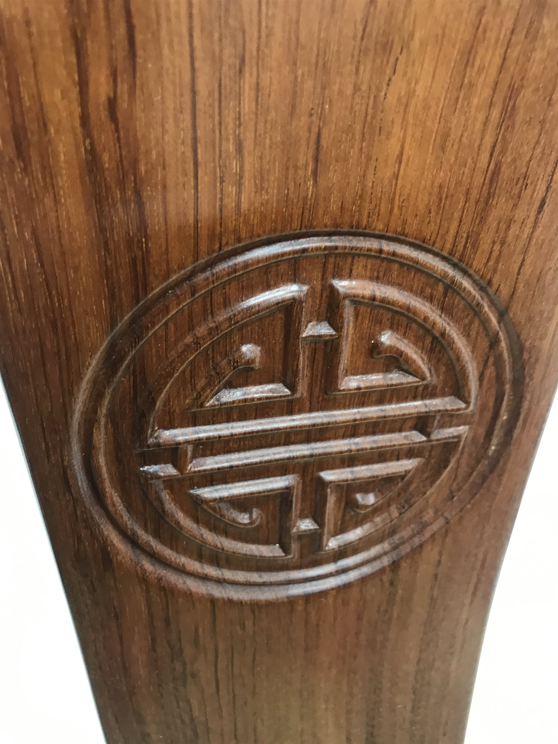 Chinese rosewood extending dining table with two leaves, square tapering supports on spade feet (W203cm, H78cm, D112cm) and set eight (6+2) chairs (W56cm)