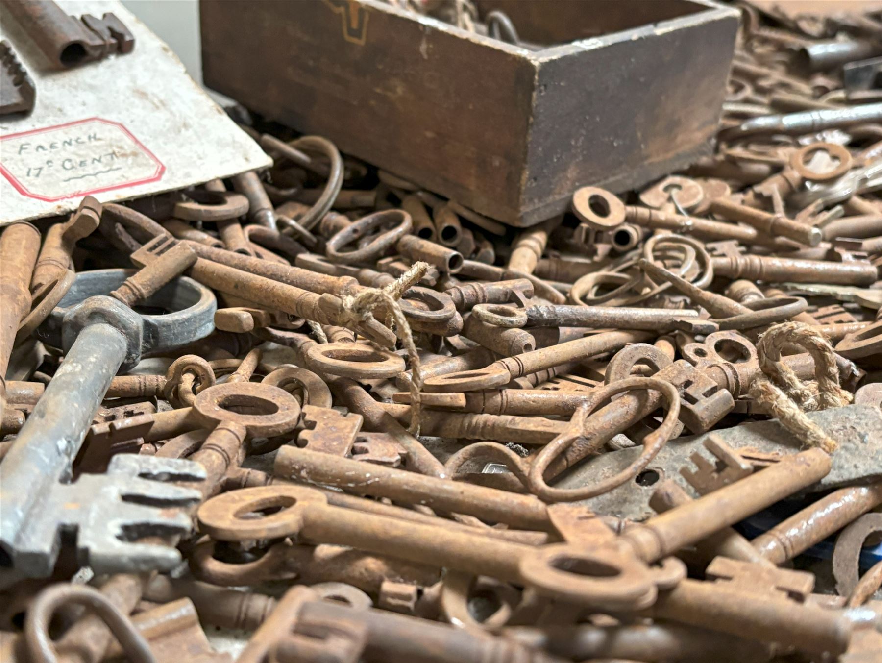 Collection of over 300 antique keys - COLLECTION BY APPOINTMENT FROM: The White House, Thirsk Road, Easingwold, York, YO61 3NF - CALL 01723 507111 TO ARRANGE