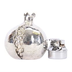 20th century Italian silver novelty table light, modelled in the form of a pomegranate, marked Buccellati, Italy, Sterling, H8.5cm 

