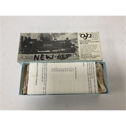 ‘00’ gauge - six model railway locomotive building kits comprising DJH Models CR/LMS/BR Wemyss Bay 4-6-2 Tank 944 Class, Caley Coaches CL4 Caledonian Railway Class 104 0-4-4T and CL2 Caledonian Railway Class 812 & 652 0-6-0 loco and tender, Mallard Models GWR 517 Class 0-4-2T body and chassis kit, Tru-Cast SR Class USA Tank locomotive and Pro-Scale LNWR Coal Tank; in original boxes 