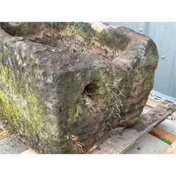 18th/19th century weathered sandstone shallow trough planter, rectangular form with hewn sides

Location: Duggleby Storage, Scarborough Business Park YO11 3TX